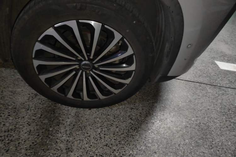 Used EXEED Lingyun 2021 400T Two-Wheel Drive Star Prestige Edition Right Front Wheel Hub