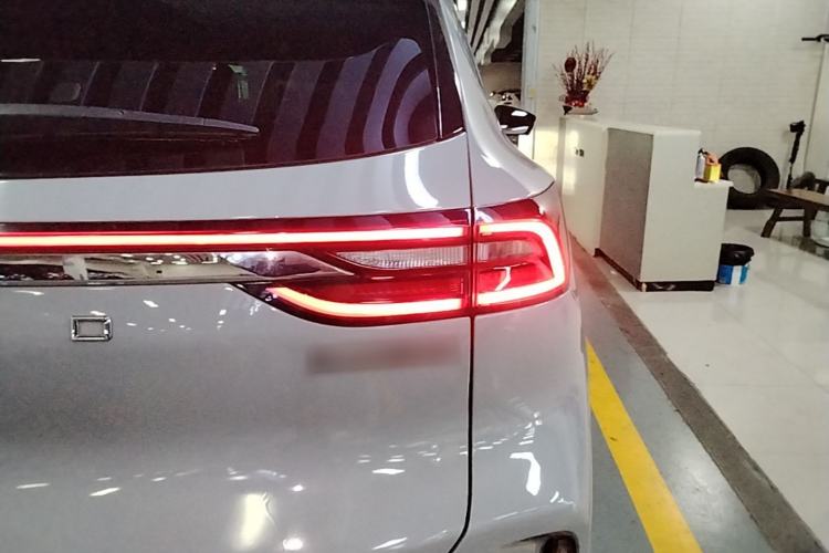 Used EXEED Lingyun 2021 400T Two-Wheel Drive Star Prestige Edition Right Rear Taillight