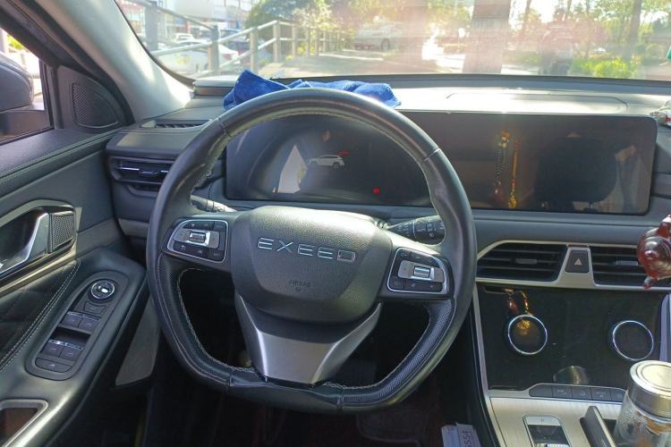 Used EXEED Lingyun 2021 290T Two-Wheel Drive Starry Edition Steering Wheel