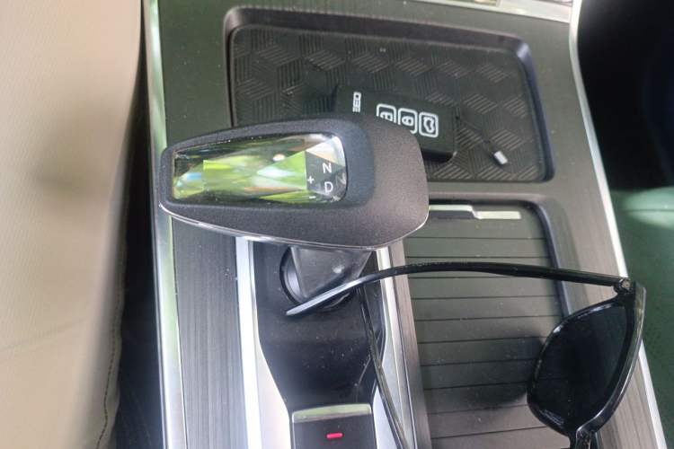 Used EXEED Lingyun 2021 400T Two-Wheel Drive Star Prestige Edition Gear Lever