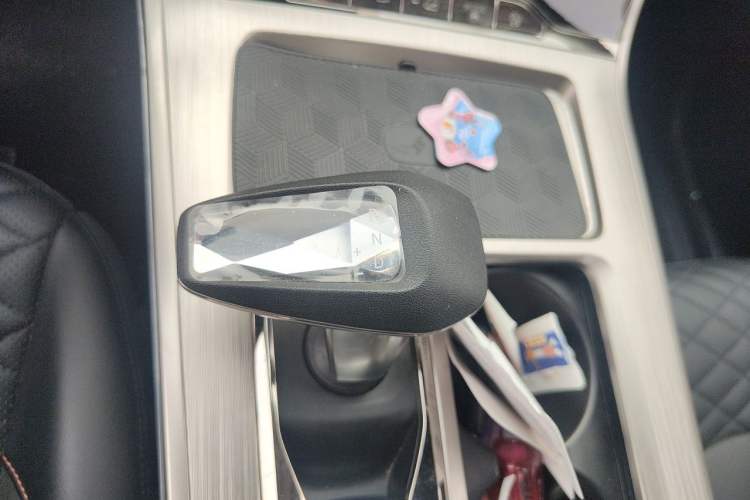 Used EXEED Lingyun 2021 400T Two-Wheel Drive Star Prestige Edition Gear Lever