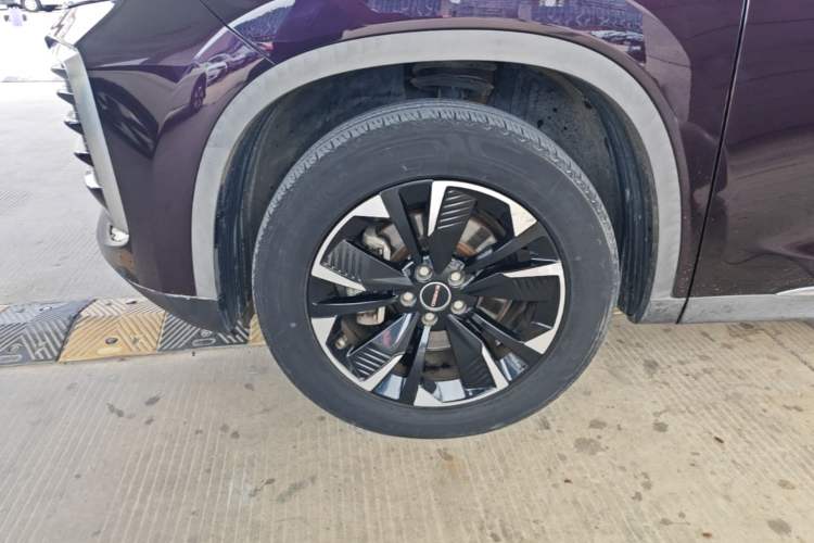 Used EXEED Lingyun 2021 290T Two-Wheel Drive Star-Style Version Left Front Wheel Hub