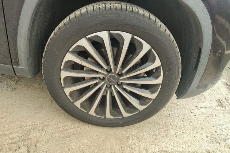 Used EXEED Lingyun 2021 400T Two-Wheel Drive Star Prestige Edition Right Front Wheel Hub