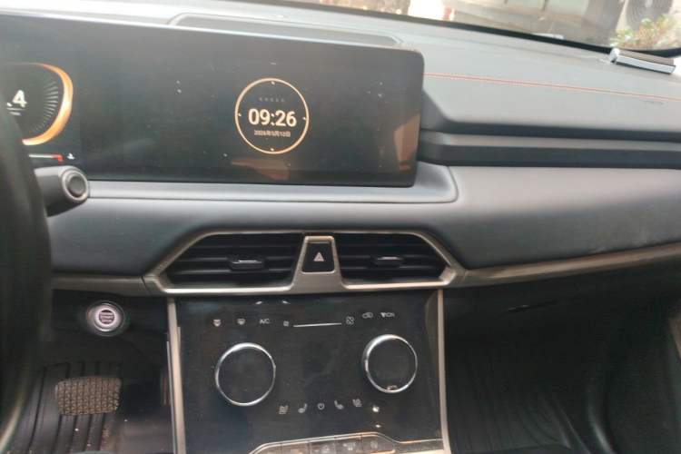 Used EXEED Lingyun 2021 400T Four-Wheel Drive Star Prestige Edition Audio And AC Panel