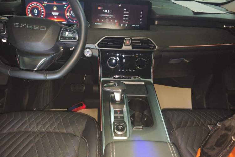 Used EXEED Lingyun 2021 400T Two-Wheel Drive Star Prestige Edition Audio And AC Panel