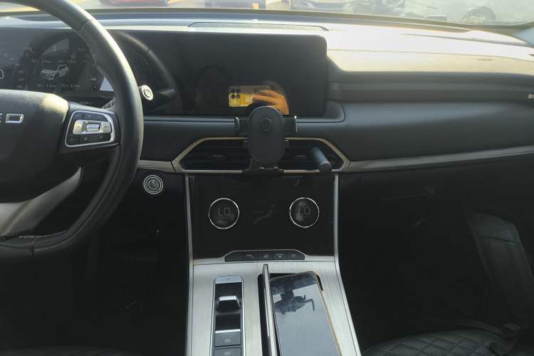 Used EXEED Lingyun 2021 290T Two-Wheel Drive Starry Edition Audio And AC Panel