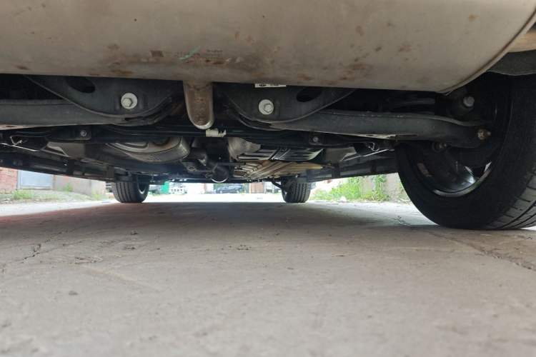 Used EXEED Lingyun 2021 290T Two-Wheel Drive Starry Edition Chassis Rear