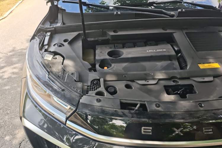 Used EXEED Lingyun 2021 290T Two-Wheel Drive Starry Edition Engine Bay Right