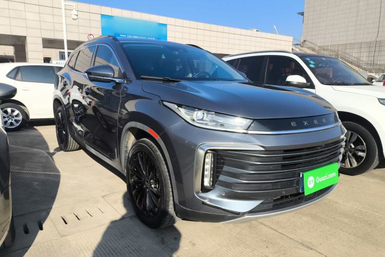 Used EXEED Lingyun 2021 290T Two-Wheel Drive Starry Edition Front Right 45 Deg