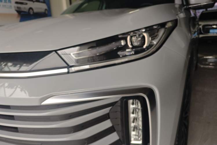 Used EXEED Lingyun 2021 400T Two-Wheel Drive StarRui PRO Edition Left Front Headlight