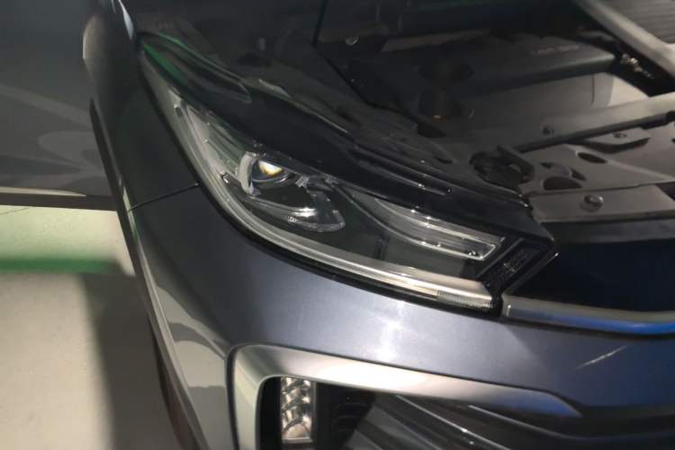 Used EXEED Lingyun 2021 290T Two-Wheel Drive Starry Edition Right Front Headlight