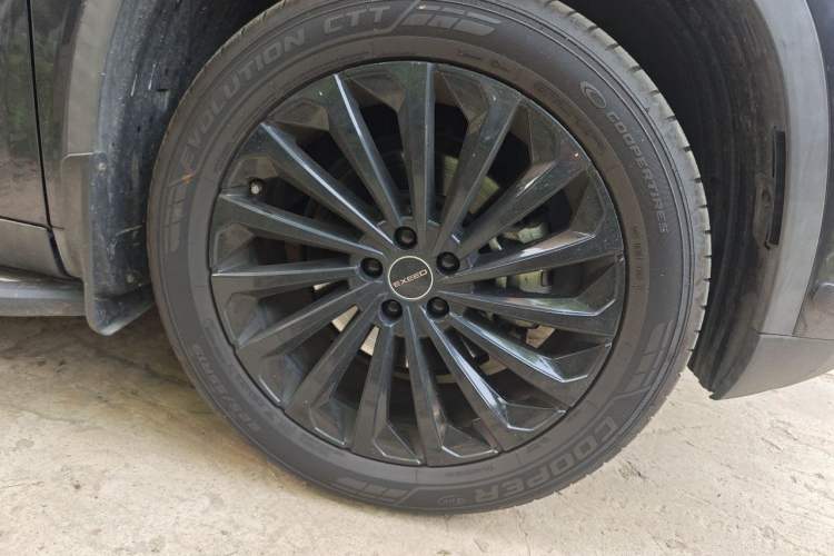 Used EXEED Lingyun 2021 290T Two-Wheel Drive Starry Edition Right Front Wheel Hub