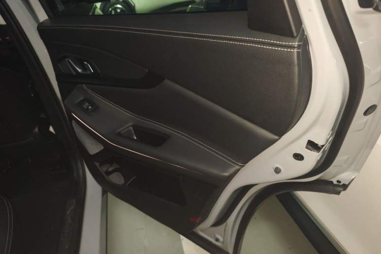 Used EXEED Lingyun 2021 400T Two-Wheel Drive Star Prestige Edition Right Rear Door Interior