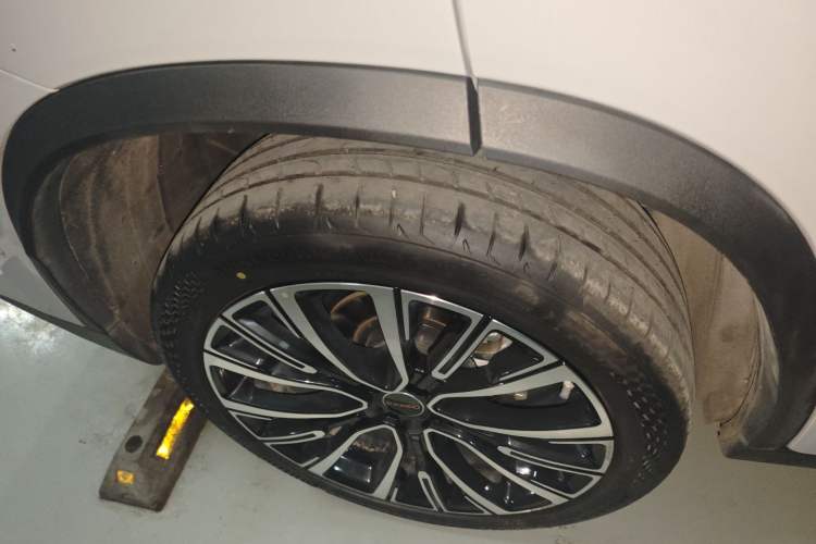 Used EXEED Lingyun 2021 400T Two-Wheel Drive Star Prestige Edition Right Rear Wheel Hub
