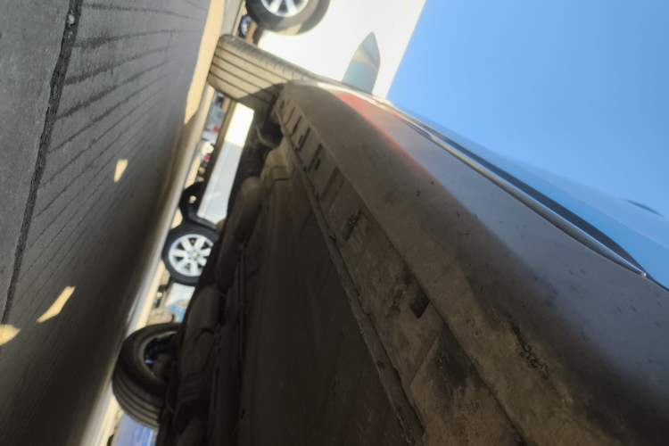 Used EXEED Lingyun 2021 290T Two-Wheel Drive Starry Edition Right Side Sill