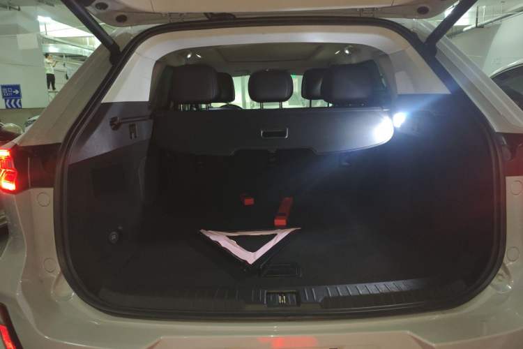 Used EXEED Lingyun 2021 400T Two-Wheel Drive Star Prestige Edition Trunk
