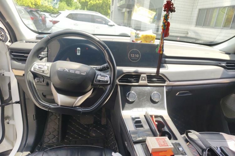 Used EXEED Lingyun 2021 290T Two-Wheel Drive Starry Edition Center Console