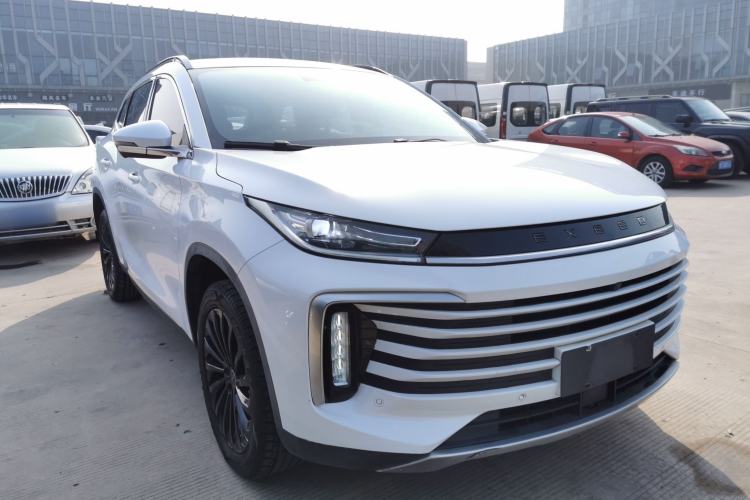 Used EXEED Lingyun 2021 290T Two-Wheel Drive Starry Edition Front Right 45 Deg
