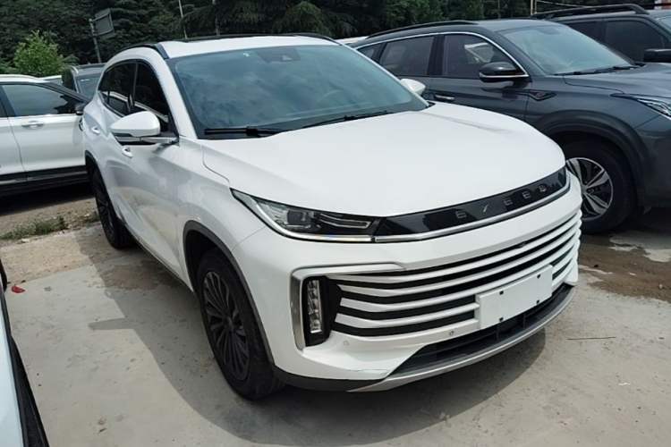 Used EXEED Lingyun 2021 290T Two-Wheel Drive Starry Edition Front Right 45 Deg