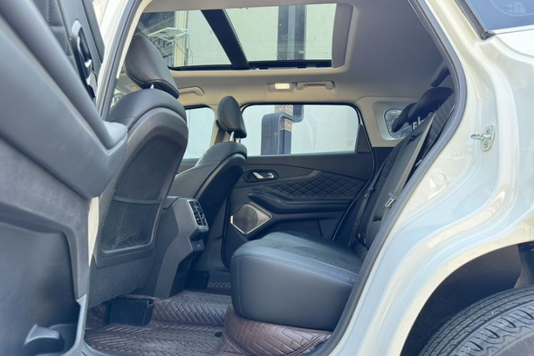 Used EXEED Lingyun 2021 290T Two-Wheel Drive Star Edition Interior 1