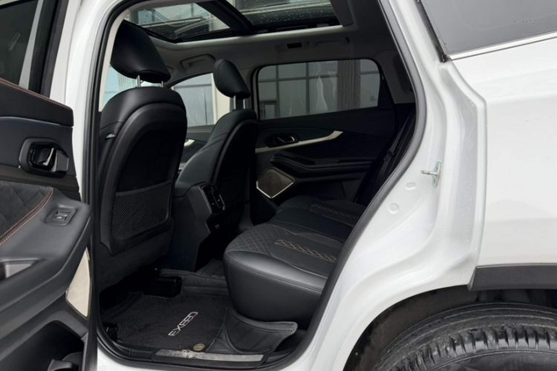 Used EXEED Lingyun 2021 400T Two-Wheel Drive Star Prestige Edition Interior 4