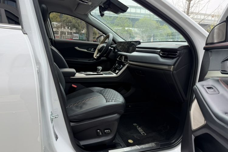 Used EXEED Lingyun 2021 400T Two-Wheel Drive Star Prestige Edition Interior 5