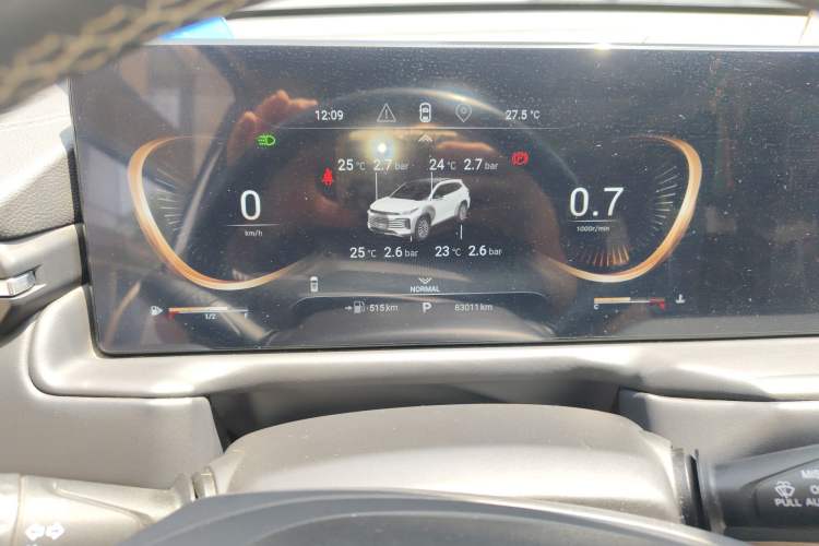 Used EXEED Lingyun 2021 290T Two-Wheel Drive Starry Edition Odometer Close Up
