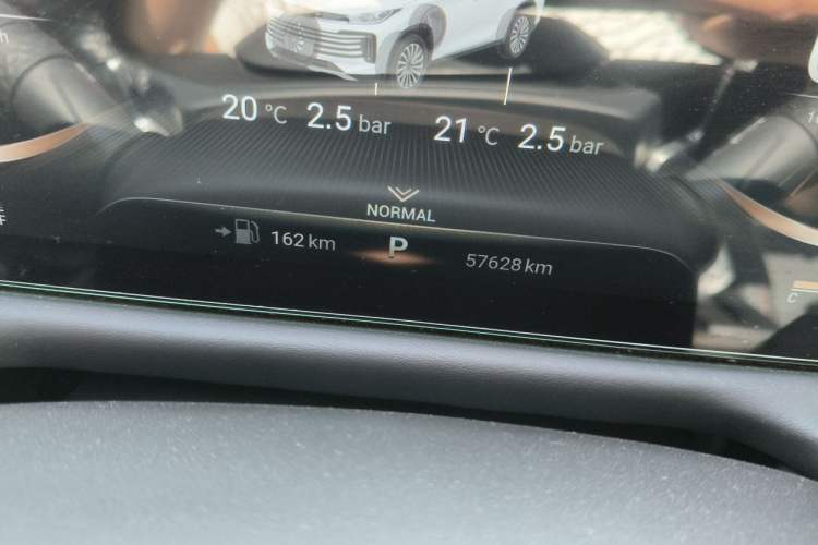 Used EXEED Lingyun 2021 400T Two-Wheel Drive Star Prestige Edition Odometer Close Up