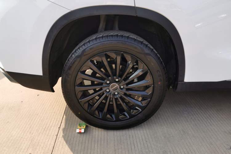 Used EXEED Lingyun 2021 290T Two-Wheel Drive Starry Edition Right Rear Wheel Hub