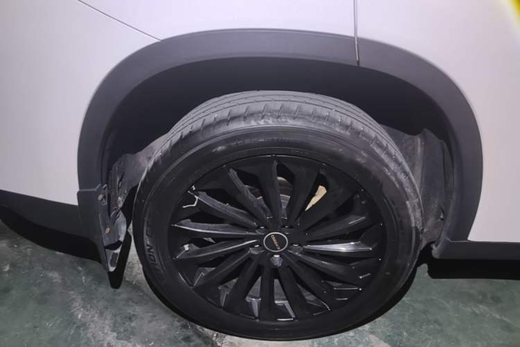 Used EXEED Lingyun 2021 290T Two-Wheel Drive Starry Edition Right Rear Wheel Hub