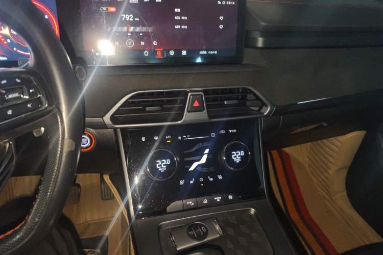Used EXEED Lingyun 2022 Lingyun S 400T All-Wheel-Drive Superpower PRO Edition Audio And AC Panel