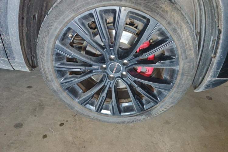 Used EXEED Lingyun 2022 Lingyun S 400T All-Wheel-Drive Superpower PRO Edition Right Front Wheel Hub