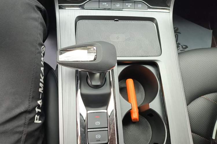 Used EXEED Lingyun 2022 Lingyun S 400T All-Wheel-Drive Superpower PRO Edition Gear Lever