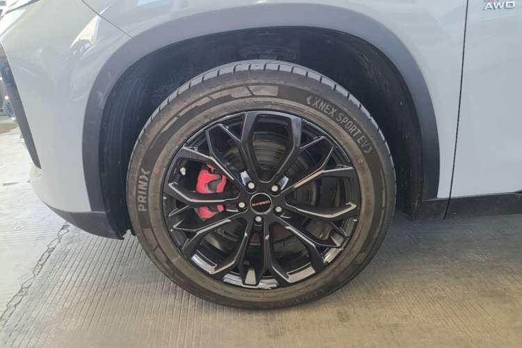 Used EXEED Lingyun 2022 Lingyun S 400T All-Wheel-Drive Superpower PRO Edition Left Front Wheel Hub