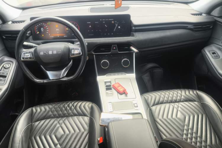Used EXEED Lingyun 2023 300T Two-Wheel Drive Starry Edition Center Console