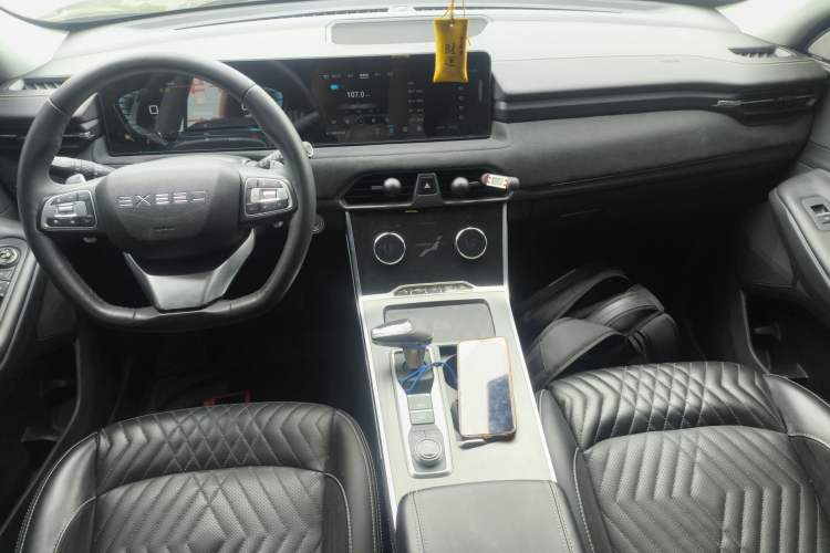 Used EXEED Lingyun 2023 400T Four-Wheel Drive Star Prestige Edition Center Console
