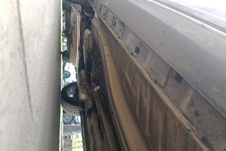 Used EXEED Lingyun 2023 400T Two-Wheel-Drive Star Prestige Edition Chassis Front Right