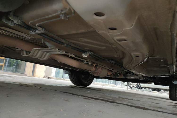 Used EXEED Lingyun 2023 400T Four-Wheel Drive Star Prestige Edition Chassis Rear Right