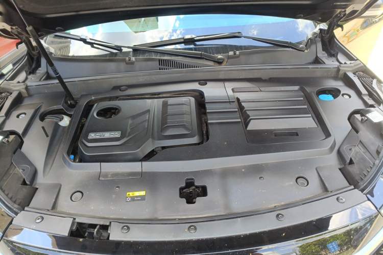 Used EXEED Lingyun 2023 400T Two-Wheel-Drive Star Prestige Edition Engine Bay