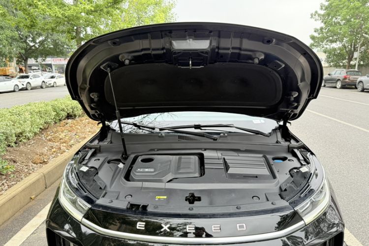 Used EXEED Lingyun 2023 400T Two-Wheel Drive StarRui Pro Edition Engine Bay