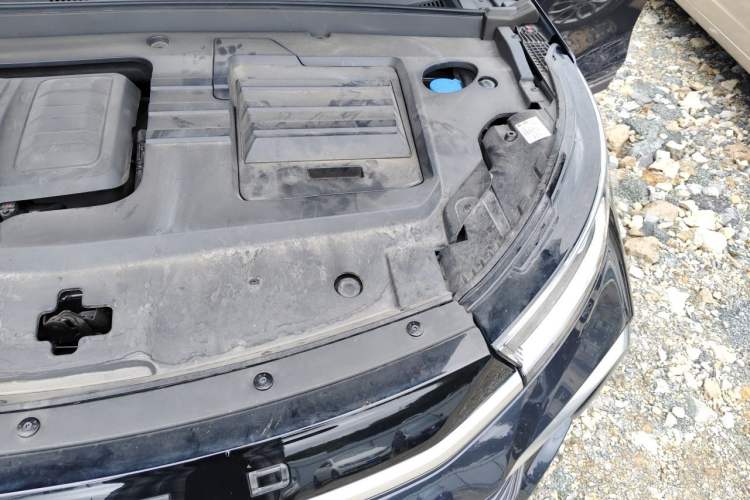 Used EXEED Lingyun 2023 400T Four-Wheel Drive Star Prestige Edition Engine Bay Left