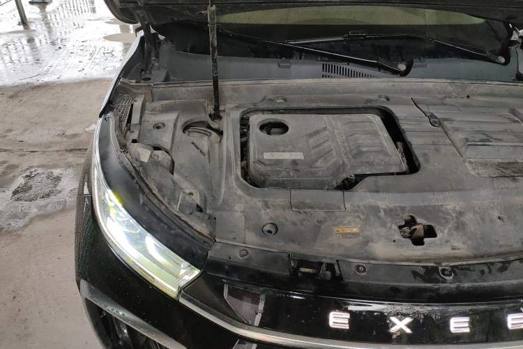Used EXEED Lingyun 2023 400T Four-Wheel Drive Star Prestige Edition Engine Bay Right