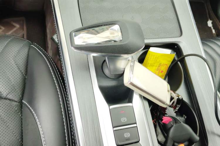 Used EXEED Lingyun 2023 400T Two-Wheel-Drive Star Prestige Edition Gear Lever
