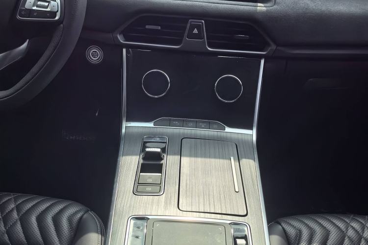 Used EXEED Lingyun 2023 300T Two-Wheel Drive Starry Edition Interior 9