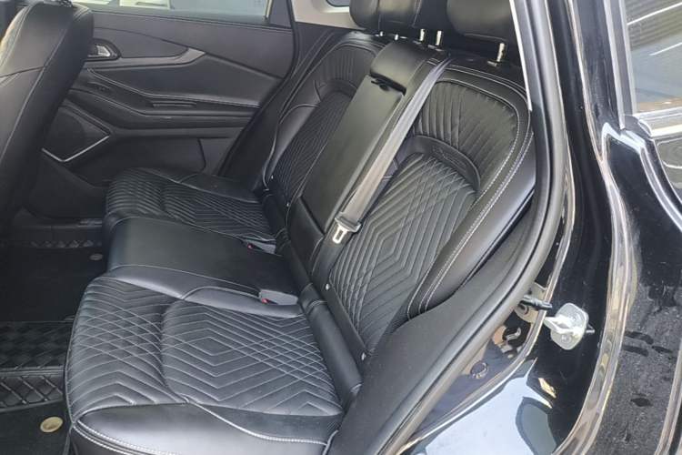 Used EXEED Lingyun 2023 300T Two-Wheel Drive Starry Edition Left Rear Seat