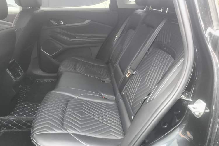 Used EXEED Lingyun 2023 300T Two-Wheel Drive Starry Edition Left Rear Seat