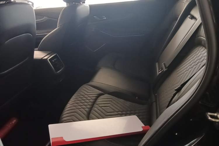 Used EXEED Lingyun 2023 400T Two-Wheel-Drive Star Prestige Edition Left Rear Seat