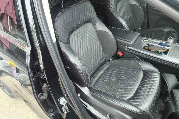 Used EXEED Lingyun 2023 400T Four-Wheel Drive Star Prestige Edition Right Front Seat