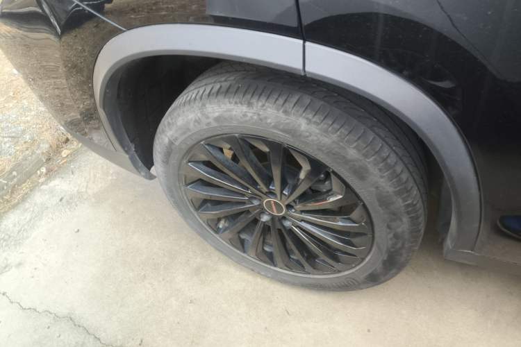 Used EXEED Lingyun 2023 300T Two-Wheel Drive Starry Edition Right Rear Wheel Hub