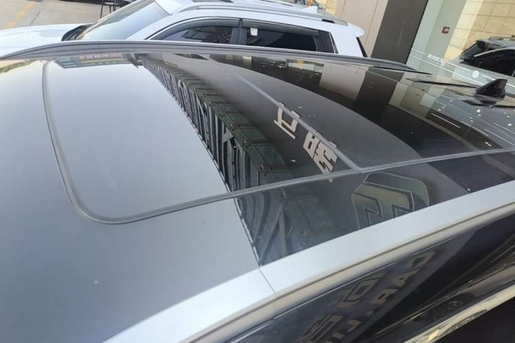 Used EXEED Lingyun 2023 300T Two-Wheel Drive Starry Edition Roof